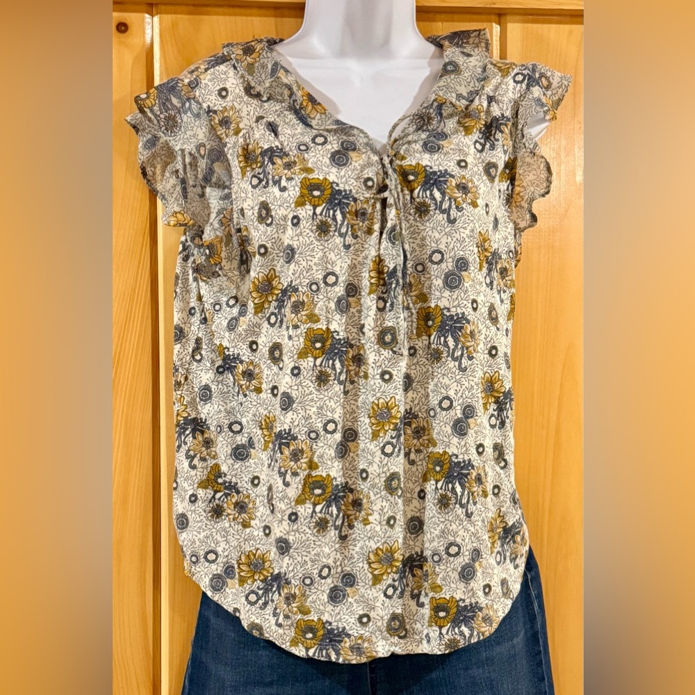 Lucky Brand Cream Floral Ruffle Sleeve Blouse